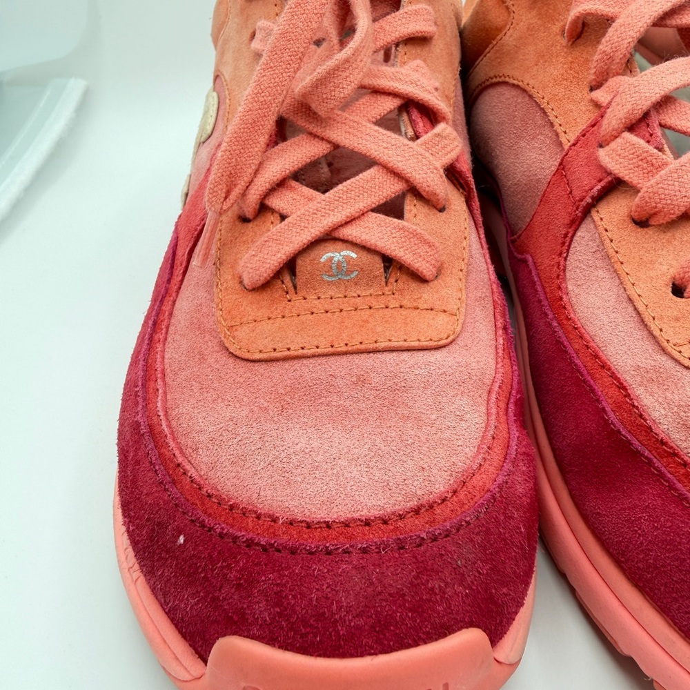 CHANEL Suede CC Logo Women's Pink and Red Sneakers - Picture 6 of 12